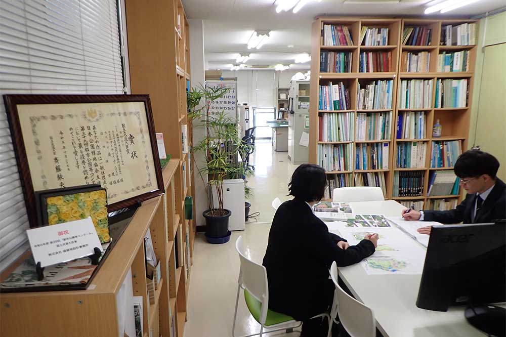 福岡事務所の社内写真写真